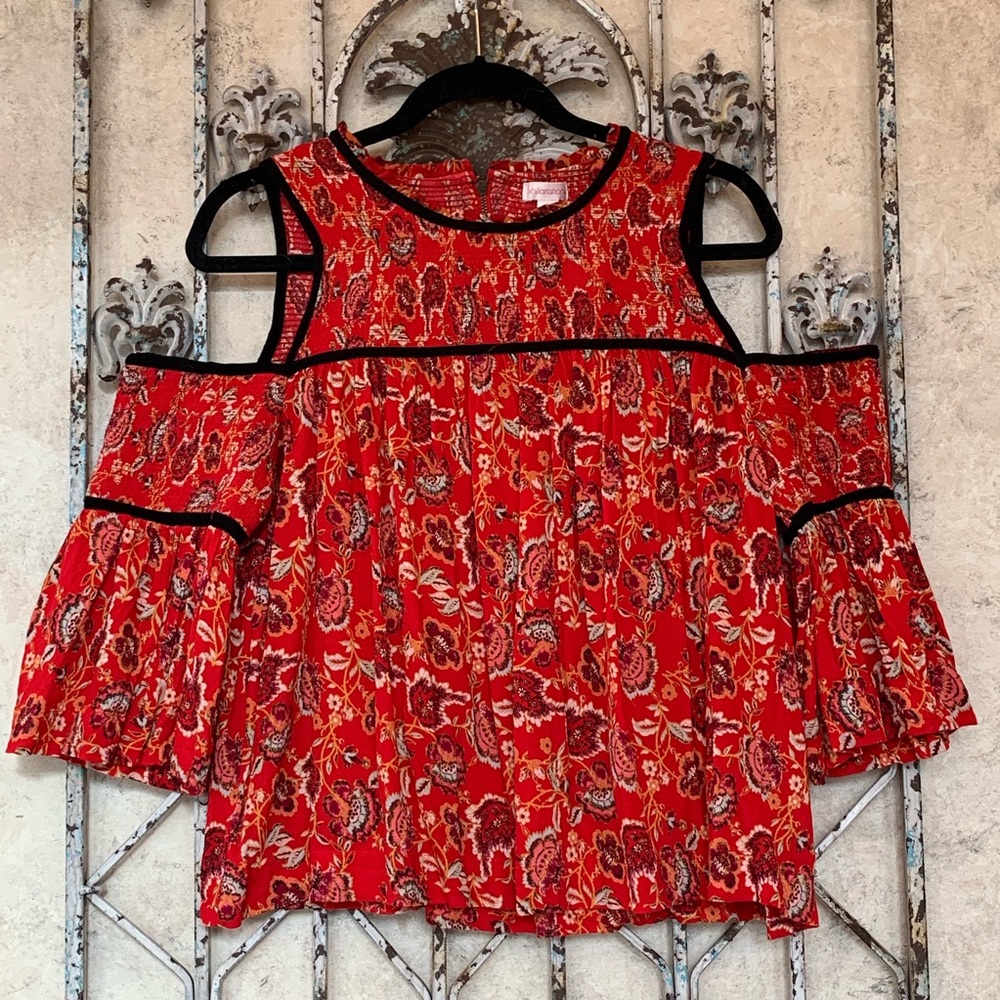 Cute, smocked, cold shoulder top!